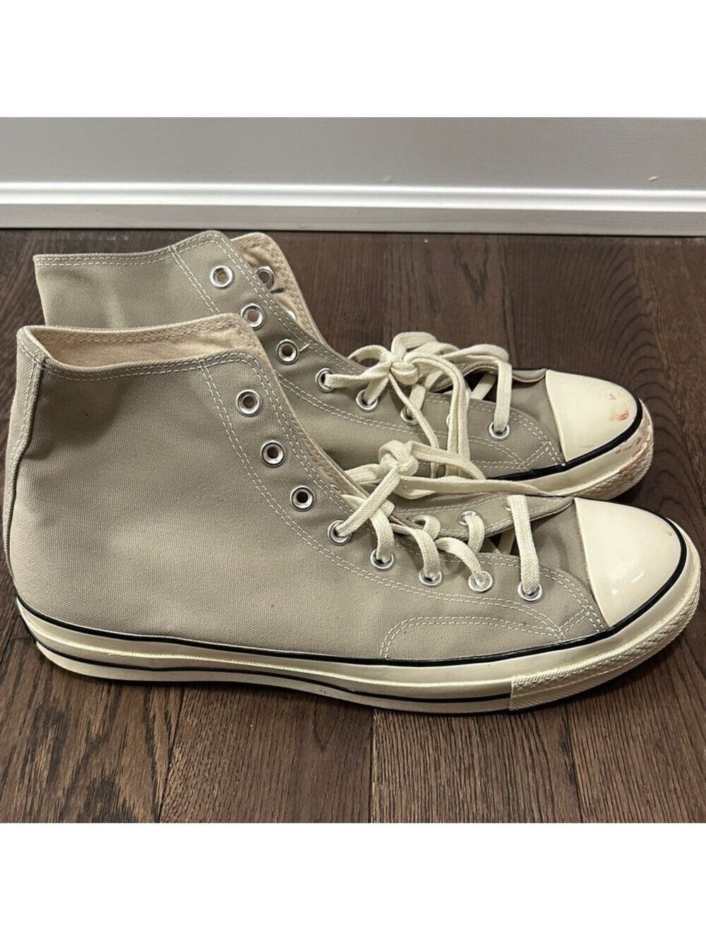Converse Chuck 70 High Top Sneakers in Grey